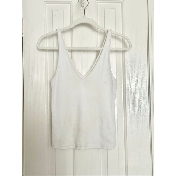 Abercrombie and Fitch essentials collection ribbed white V-neck tank top size me - Picture 1 of 5